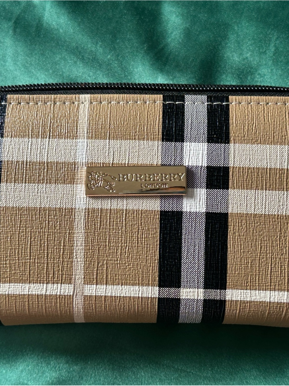 Burberry Beige Plaid Satchel with Black Trim and Gold Hardware - Picture 5 of 9